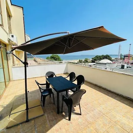 Kaya Apartment
