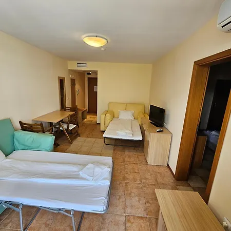 Kaya Apartment *