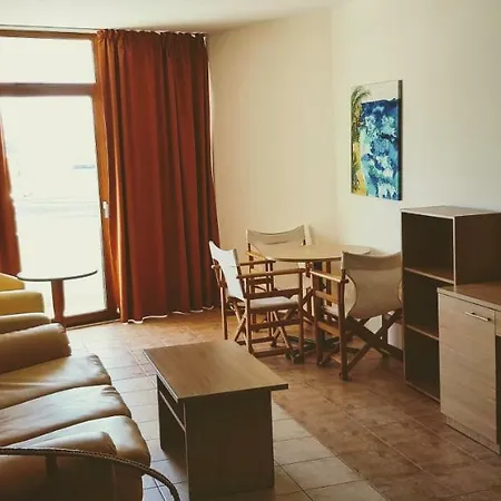 Kaya Σάνι Μπιτς