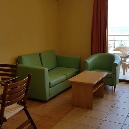 Kaya * Σάνι Μπιτς